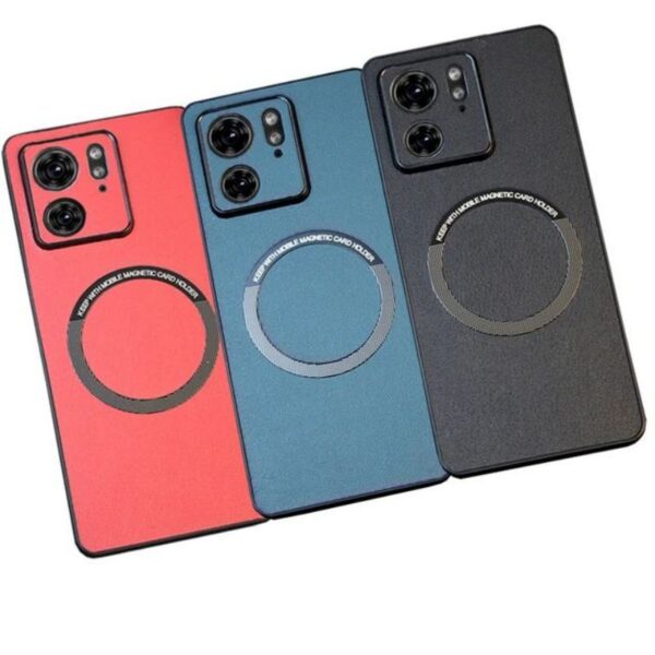 Motorola Moto G 84 Einfarbige Magnetische Handyhülle